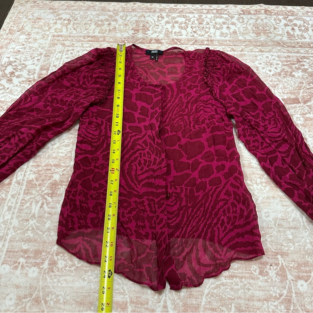 100% Silk PAIGE Animal Print Button Up Blouse - Picture 7 of 9
